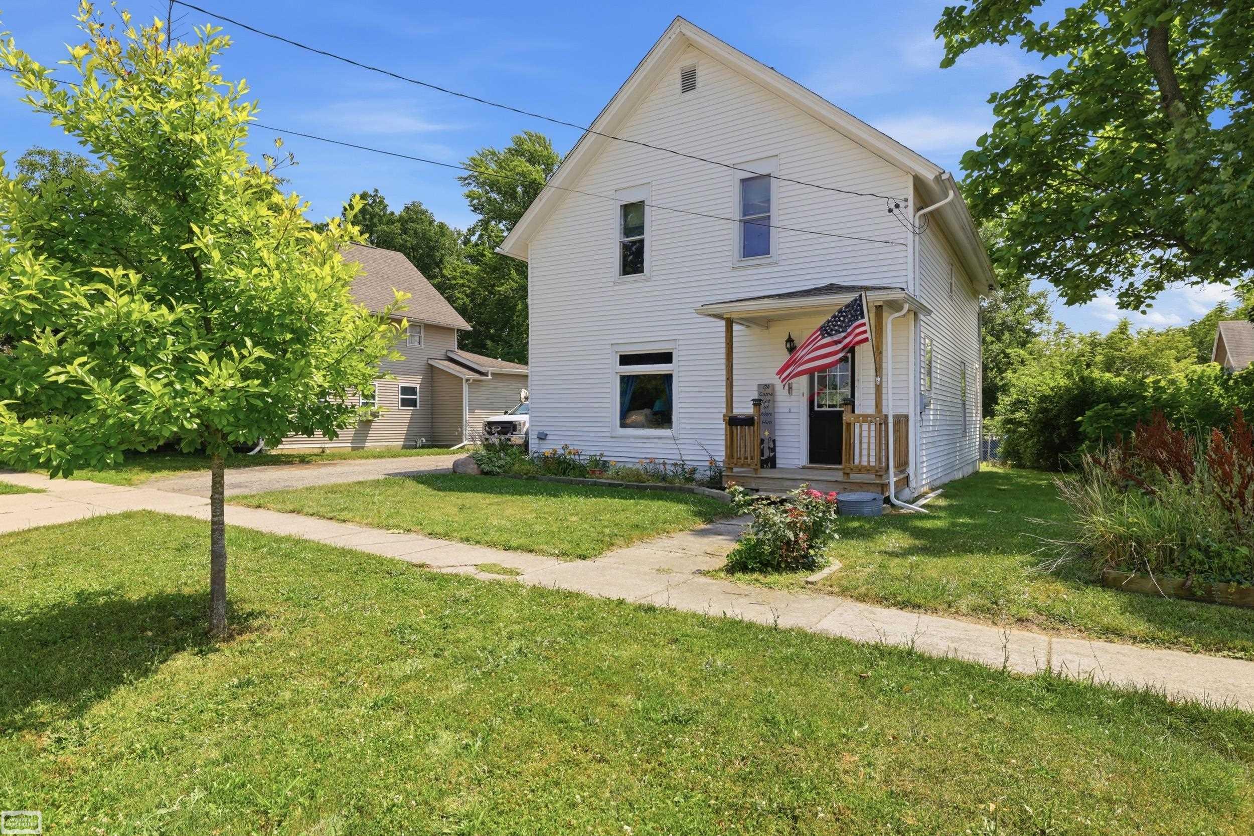 329 W Young Street