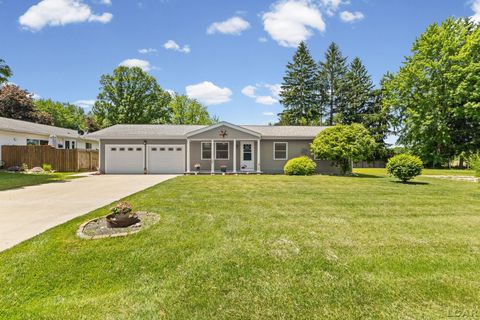 Photo of 224 Kingsberry Court, Blissfield, MI 49228 (MLS # 50209869)