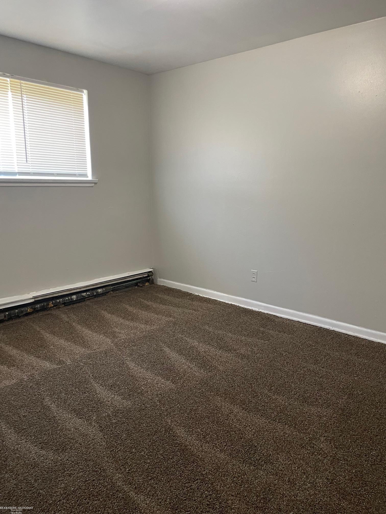 Detroit, Michigan 48219, United States, 2 Bedrooms Bedrooms, ,1 BathroomBathrooms,Residential,Active,193246