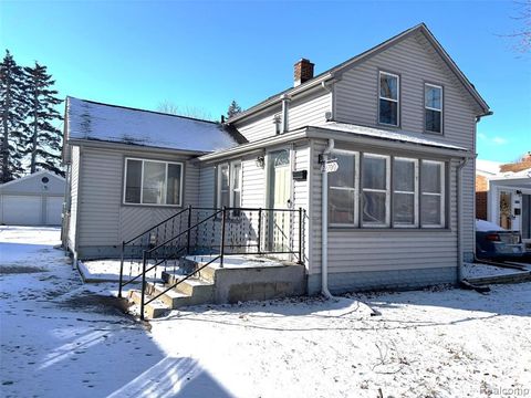 Photo of 22700 SOCIA Street, Saint Clair Shores, MI 48082 (MLS # 60959773)