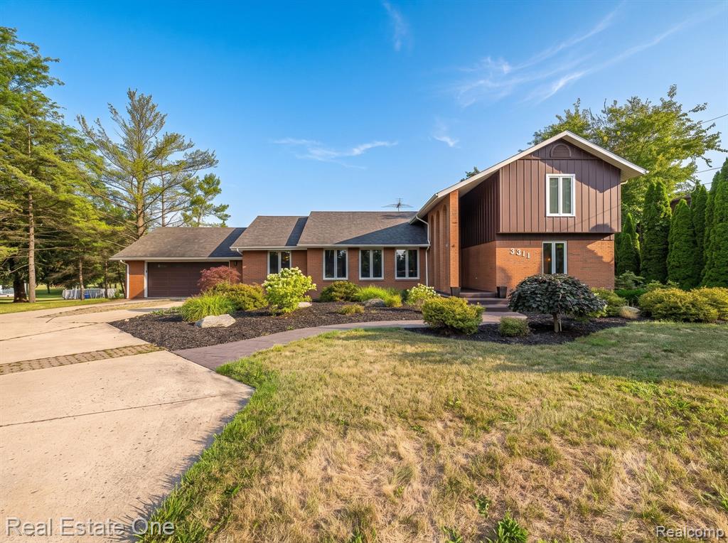 3311 N Custer Road