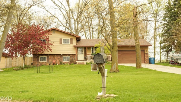695 KNODT RD, ESSEXVILLE, MI 48732 - Image 912e72717756bd2bb7cf13aa2452c72b/191497090