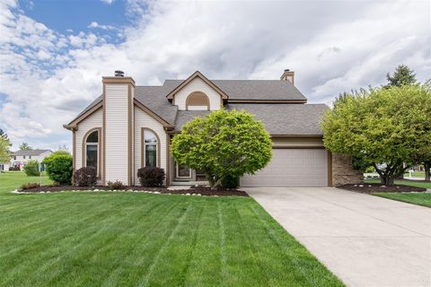 Photo of 1324 Darlington Circle, Saline, MI 48176 (MLS # 70531685)