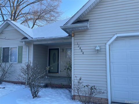 12464 Maxwell Road Carleton MI 48117