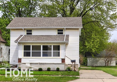Photo of 111 Oak Street, Durand, MI 48429 (MLS # 50208728)