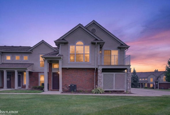 52133 NAUGATUCK DR, MACOMB, MI 48042 - Image 91a623fa7ba0f9a2eb9b0009ece7fc2a/1051193442