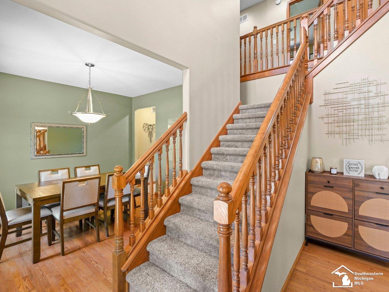 1176 Twin Lakes Drive