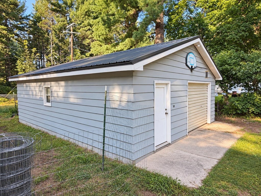 Photo of 1861 E East Stockwell Road, Harrison, MI 48625 (MLS # 50221003)