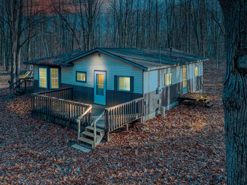 Photo of 1425 S River Road, Beaverton, MI 48612 (MLS # 50194457)