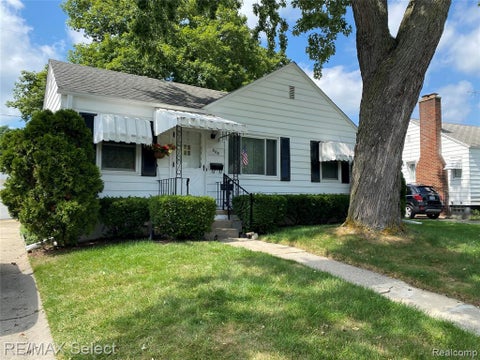 Photo of 808 Mann Avenue, Flint, MI 48503 (MLS # 61026676)