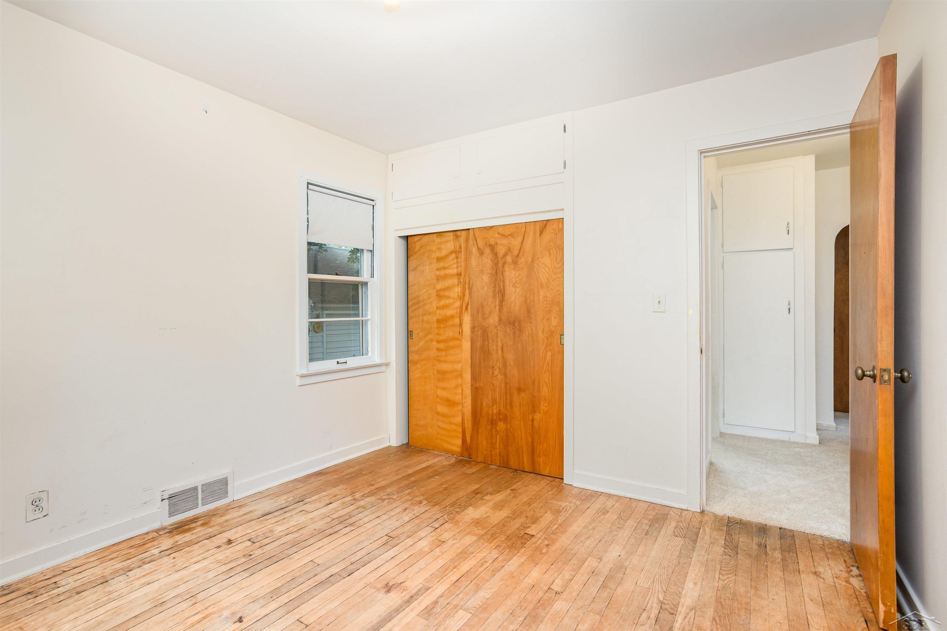 Saginaw, Michigan 48602, United States, 3 Bedrooms Bedrooms, ,1 BathroomBathrooms,Residential,Active,227939