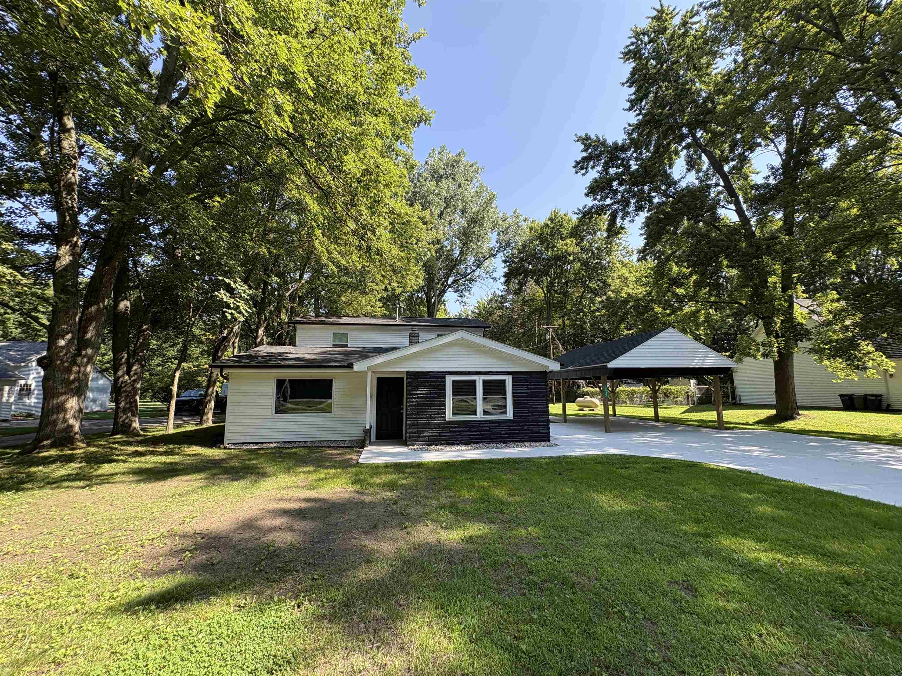 3416 W Willard Road