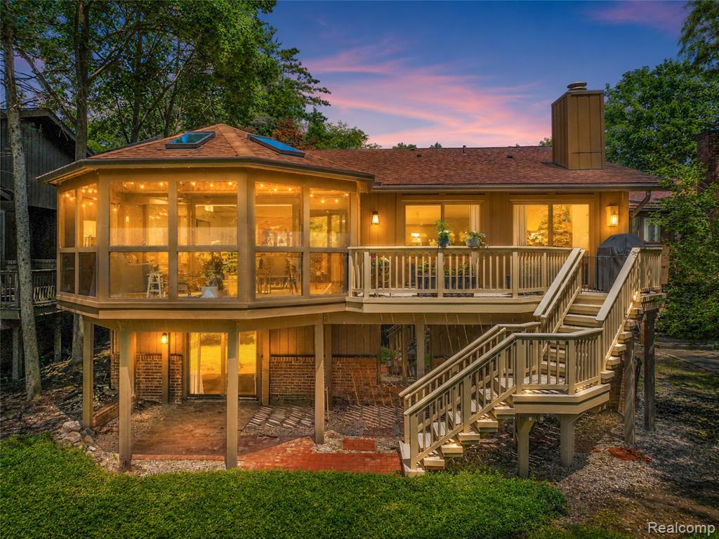 3709 Wabeek Lake Drive