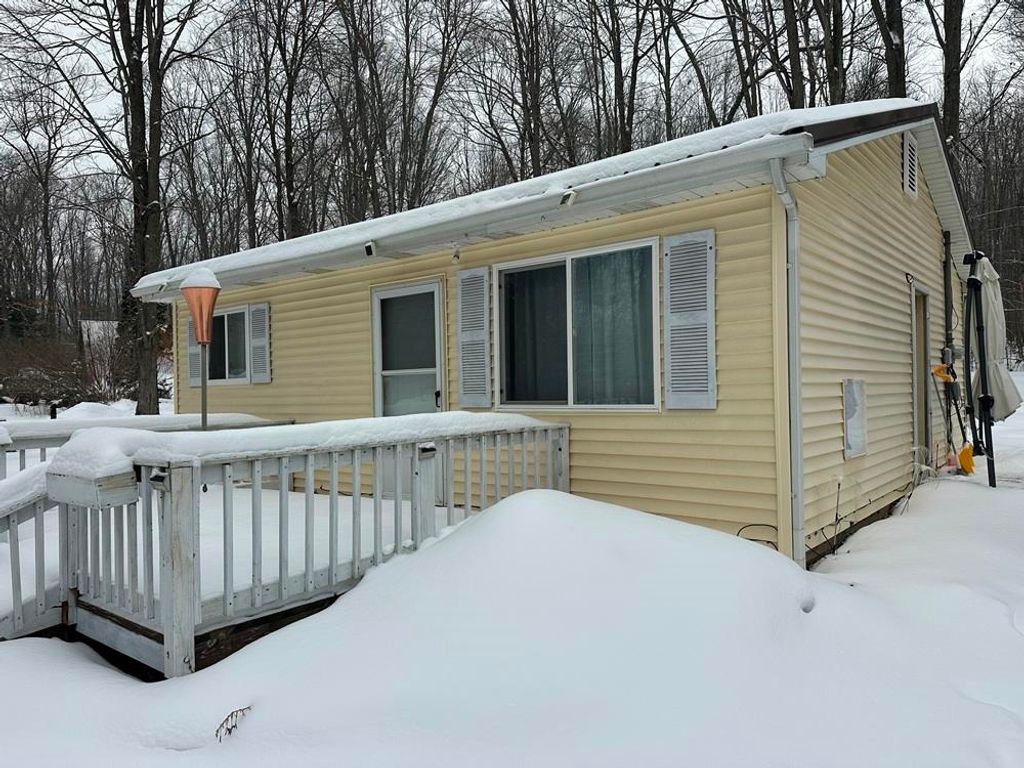 Photo of 3460 N Harrison Avenue, Harrison, MI 48625 (MLS # 50198895)