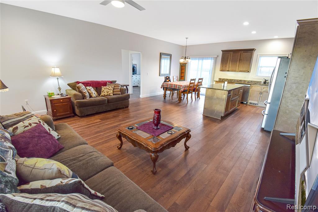 Properties Available 3 - 3 79446 Deland Road