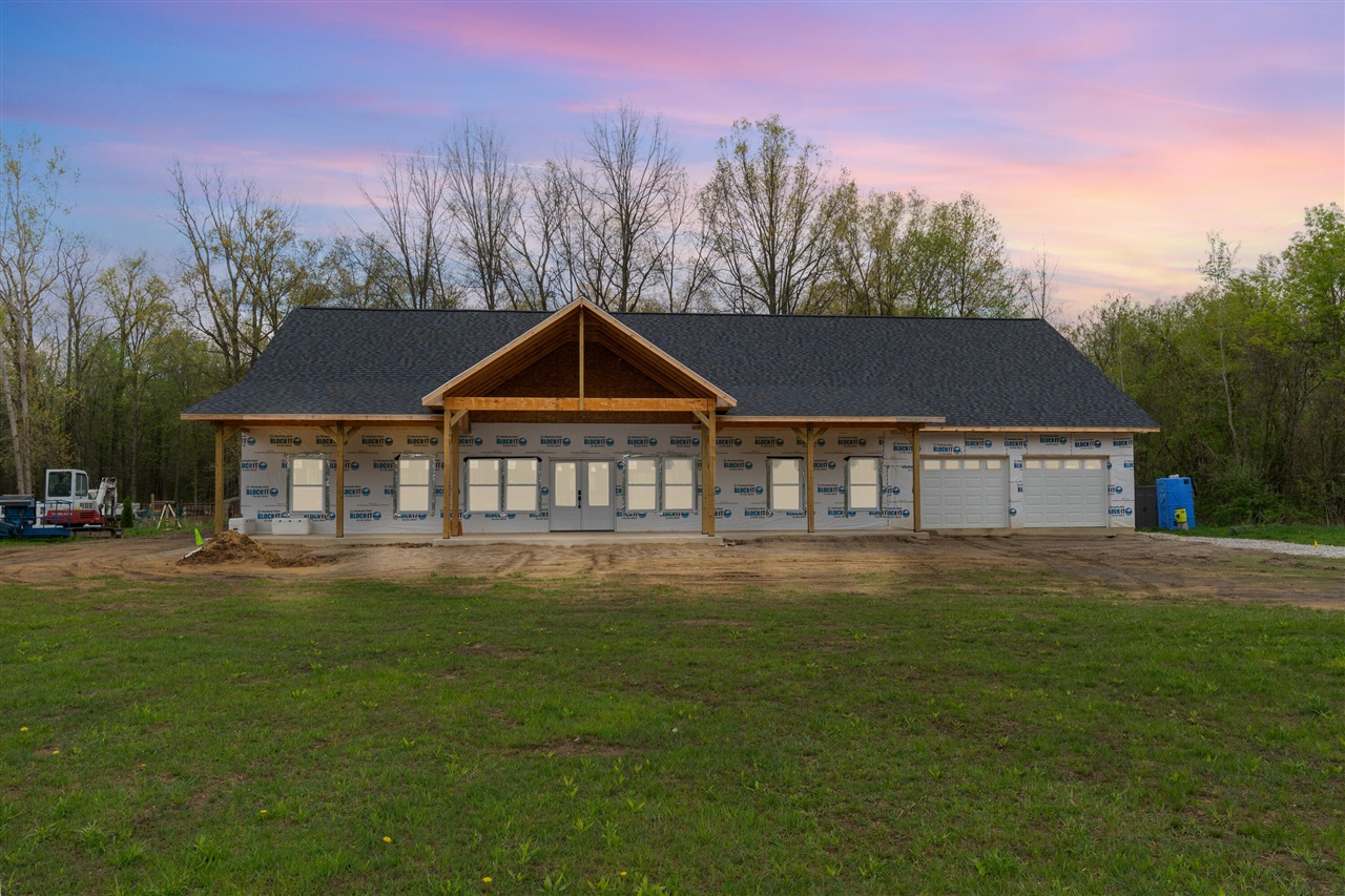 8329 Oakville Waltz Road