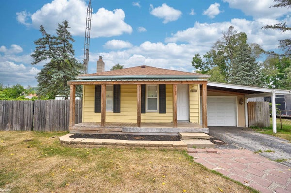 2955 NATHAN AVE, FLINT, MI 48506 - Image 95c6a7e7e6289301c865ec1883bd744c/3669745176