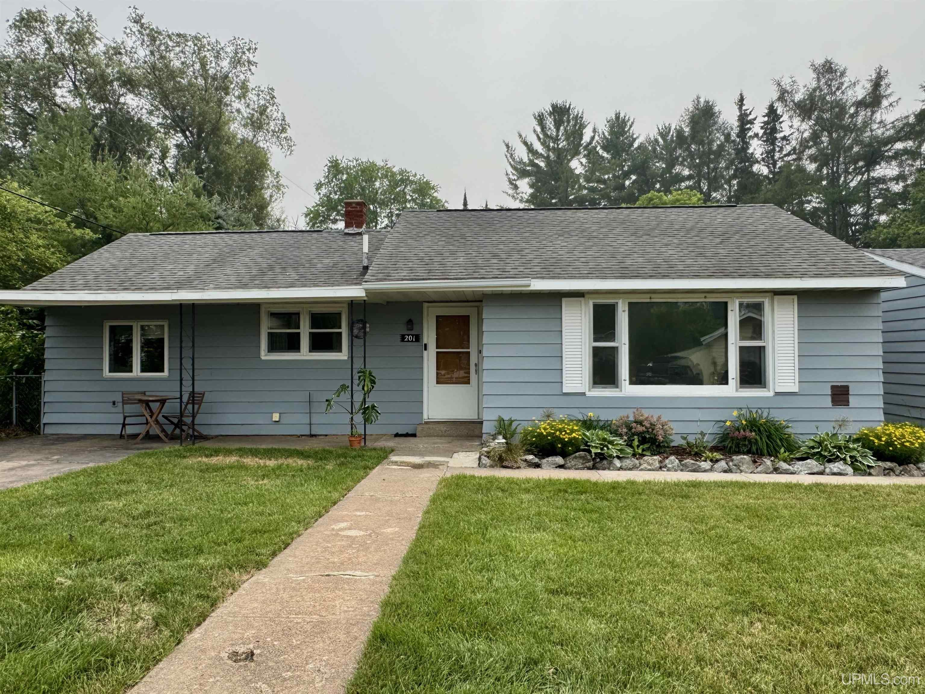 201 N Ash Street
