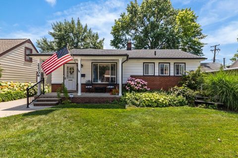 Photo of 22306 Kramer Street, Saint Clair Shores, MI 48080 (MLS # 50214546)