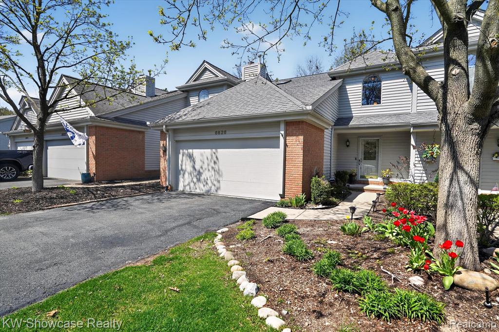6626 Ridgeview Drive