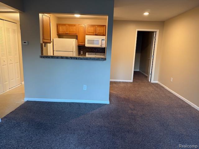 Auburn Hills, Michigan 48326, United States, 1 Bedroom Bedrooms, ,1 BathroomBathrooms,Residential,Active,238158