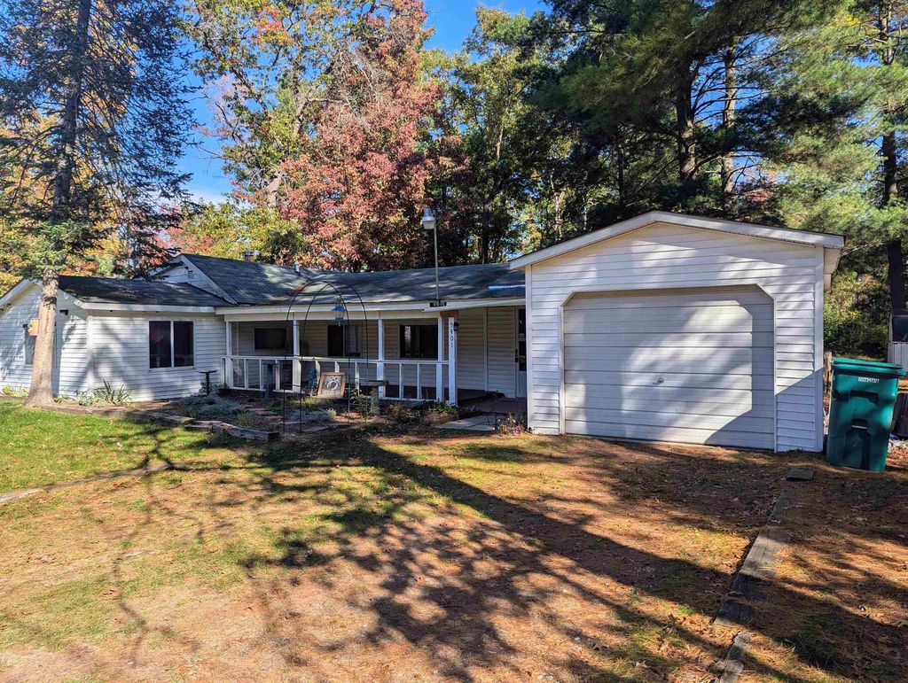 Photo of 5401 Oak Drive, Alger, MI 48610 (MLS # 50191639)