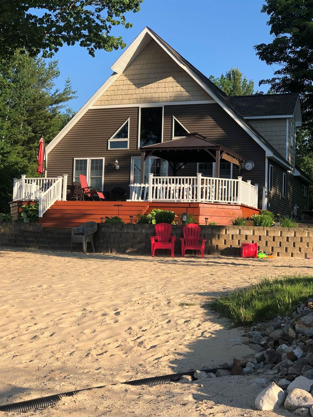 Photo of 1219 Nokomis Drive, Gladwin, MI 48624 (MLS # 50201671)