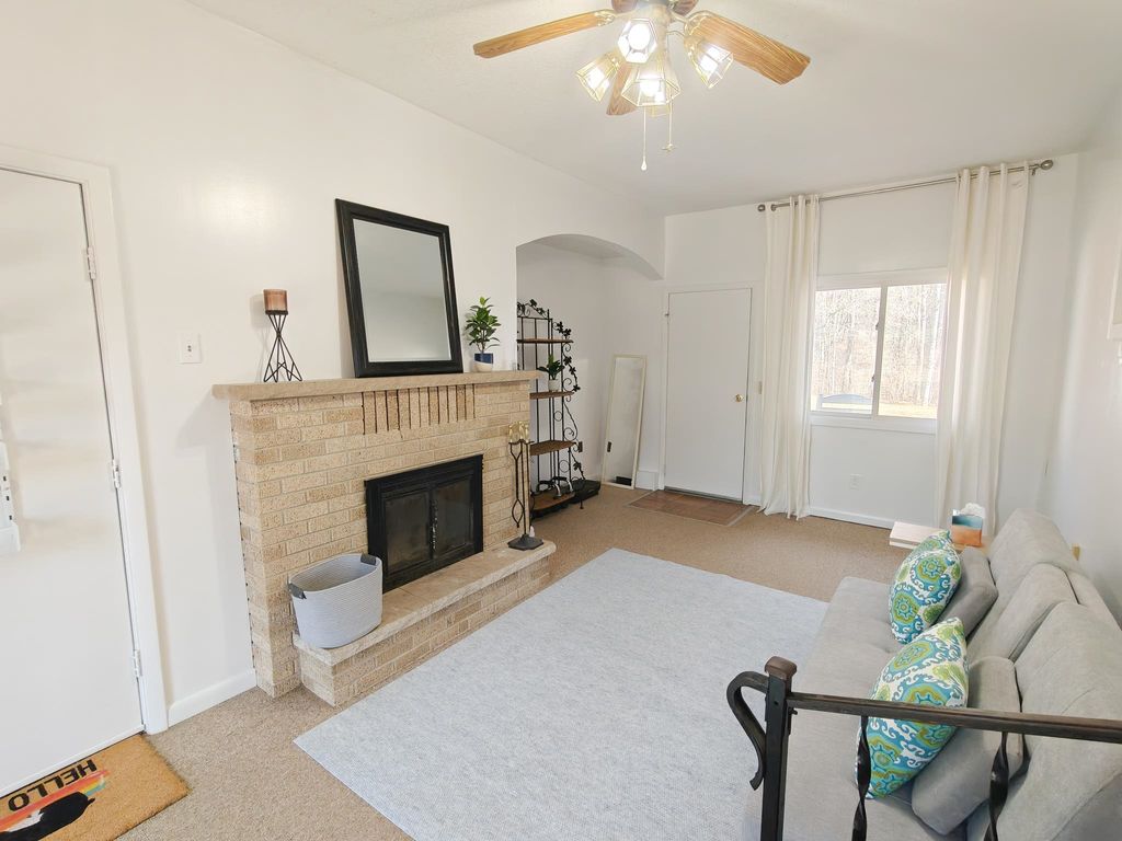 Photo of 900 Byfield Drive, Harrison, MI 48625 (MLS # 50202926)