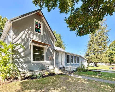 108 S Monroe Street Blissfield MI 49228