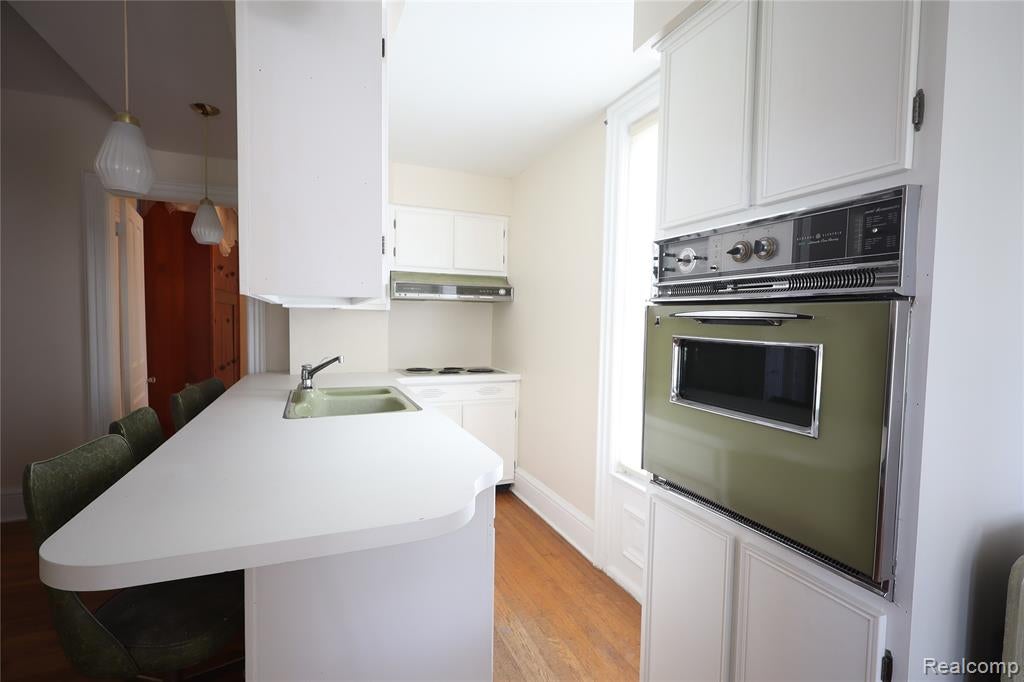 426 E 4th Street