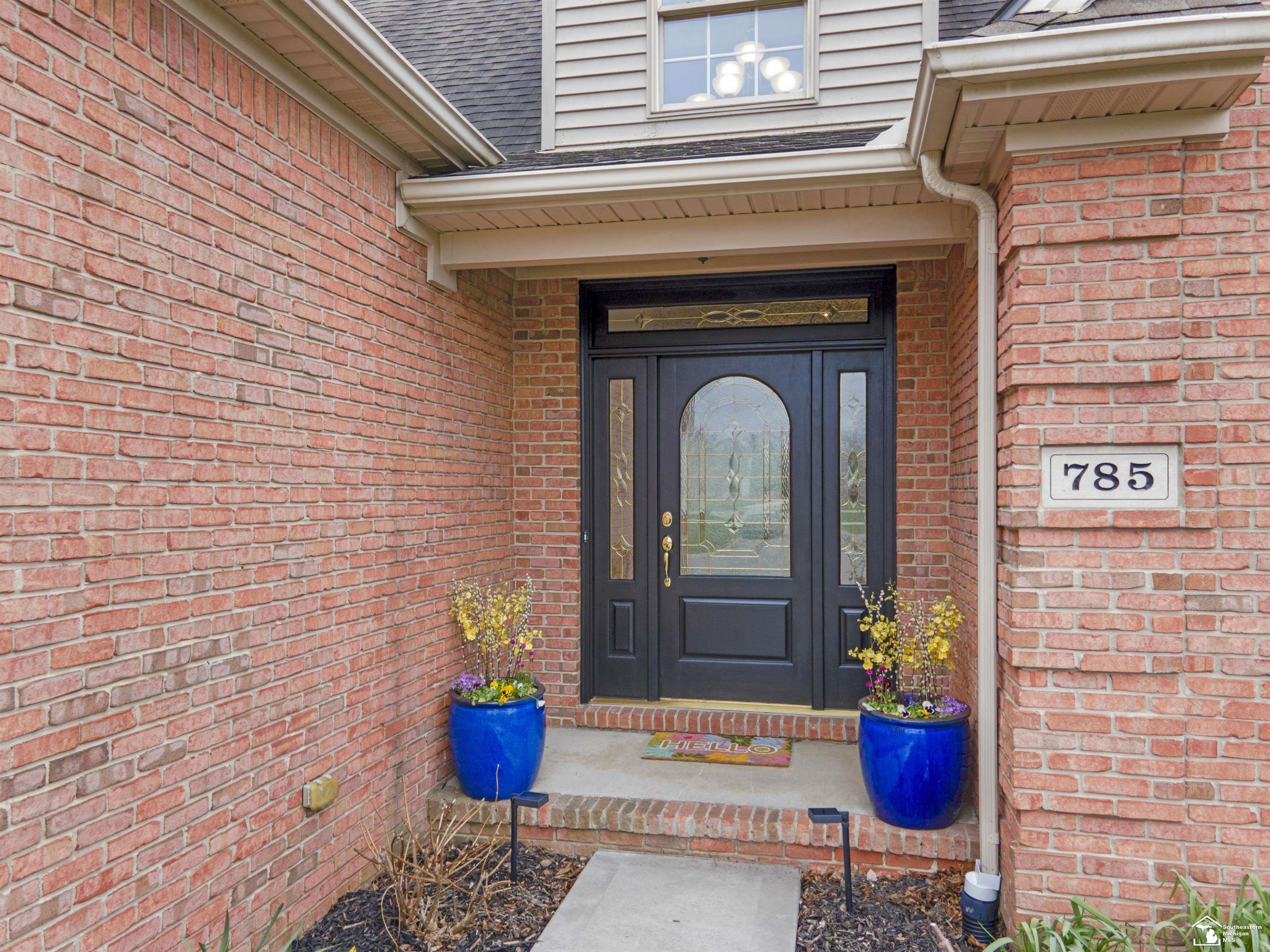 785 Saint James Park Avenue