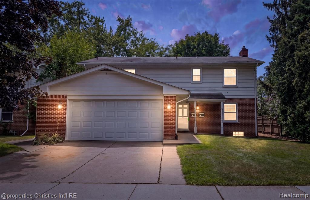 215 Woodsboro Drive