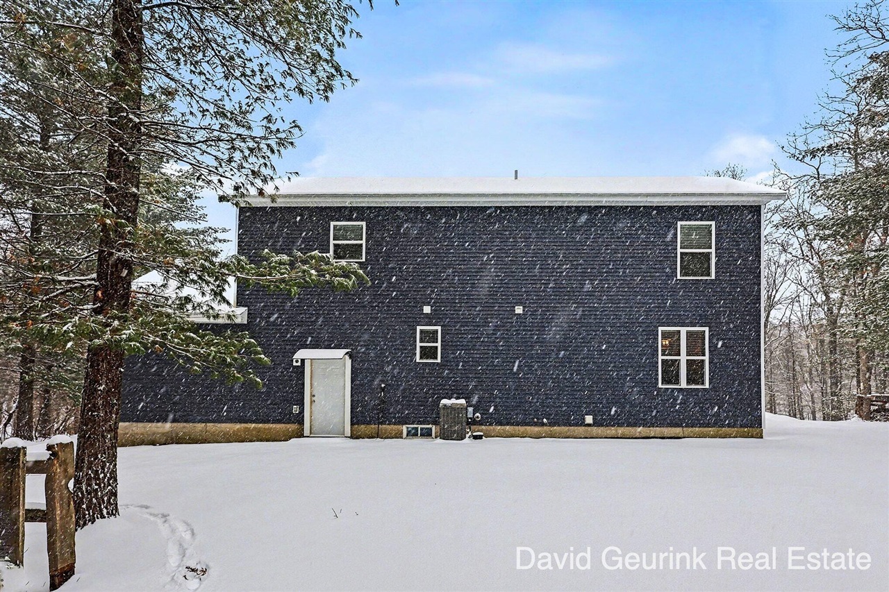 2779 E Holton Whitehall Road