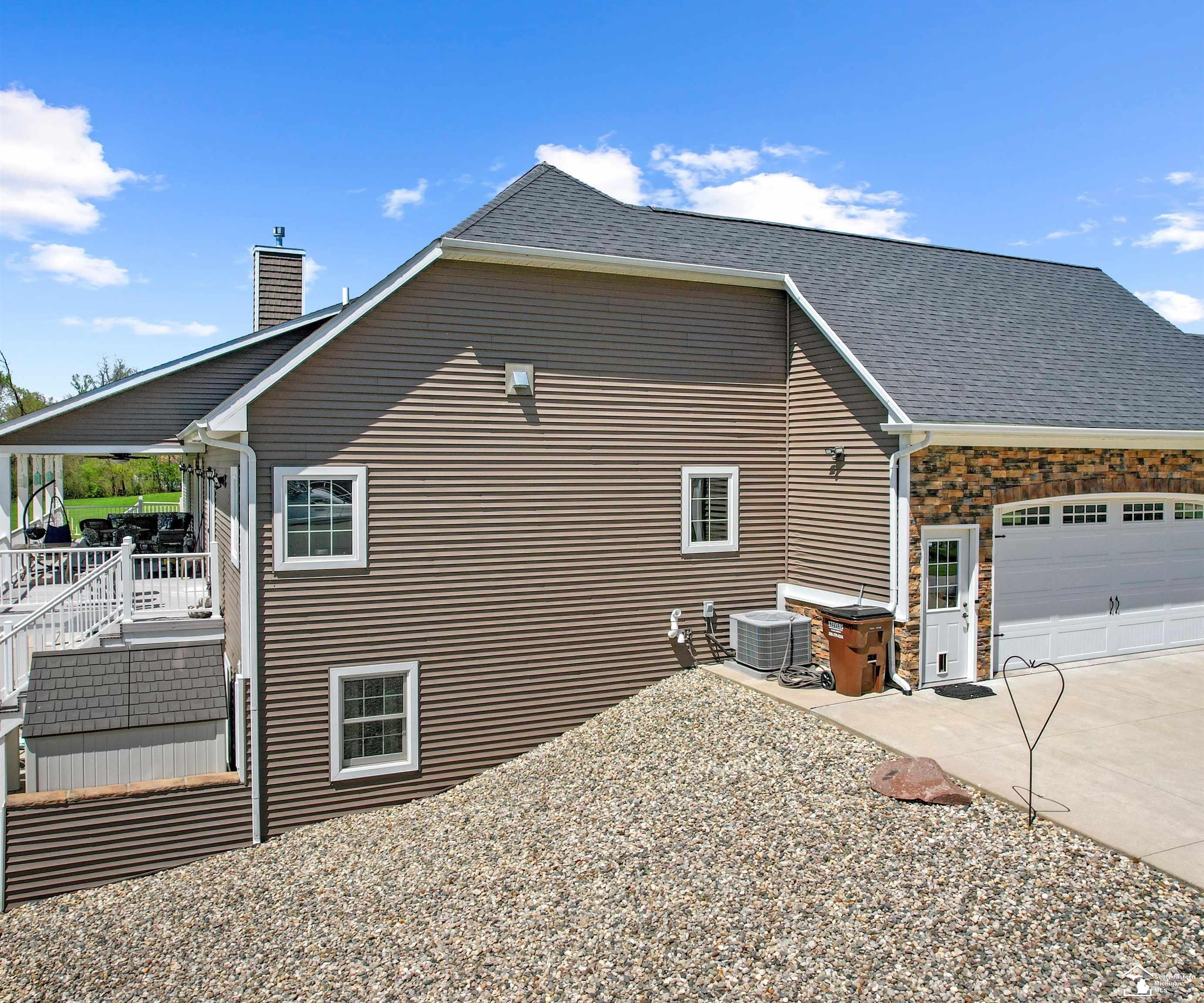 La Salle, Michigan 48145, United States, 4 Bedrooms Bedrooms, ,4 BathroomsBathrooms,Residential,Active,124624