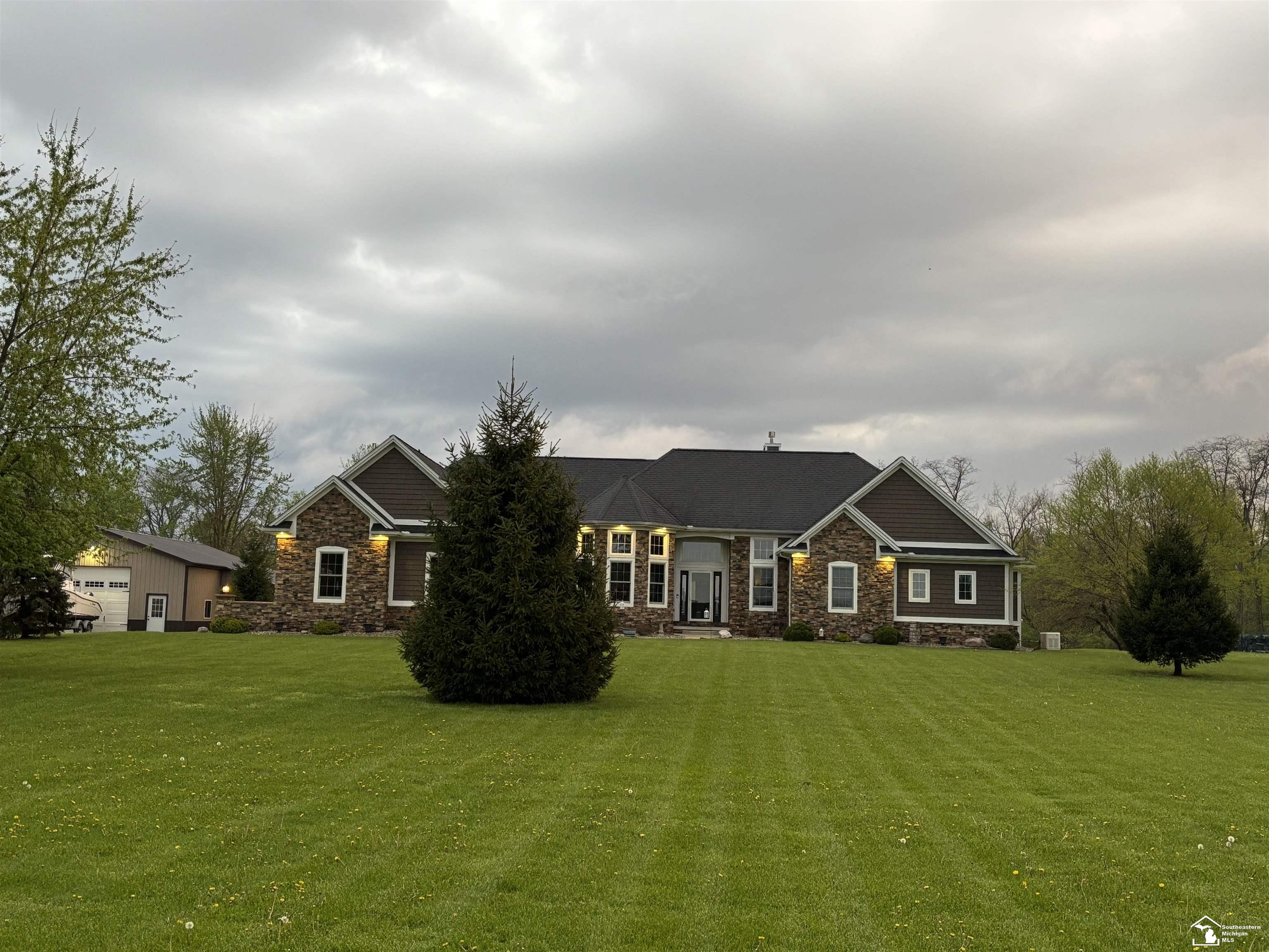 La Salle, Michigan 48145, United States, 4 Bedrooms Bedrooms, ,4 BathroomsBathrooms,Residential,Active,124624
