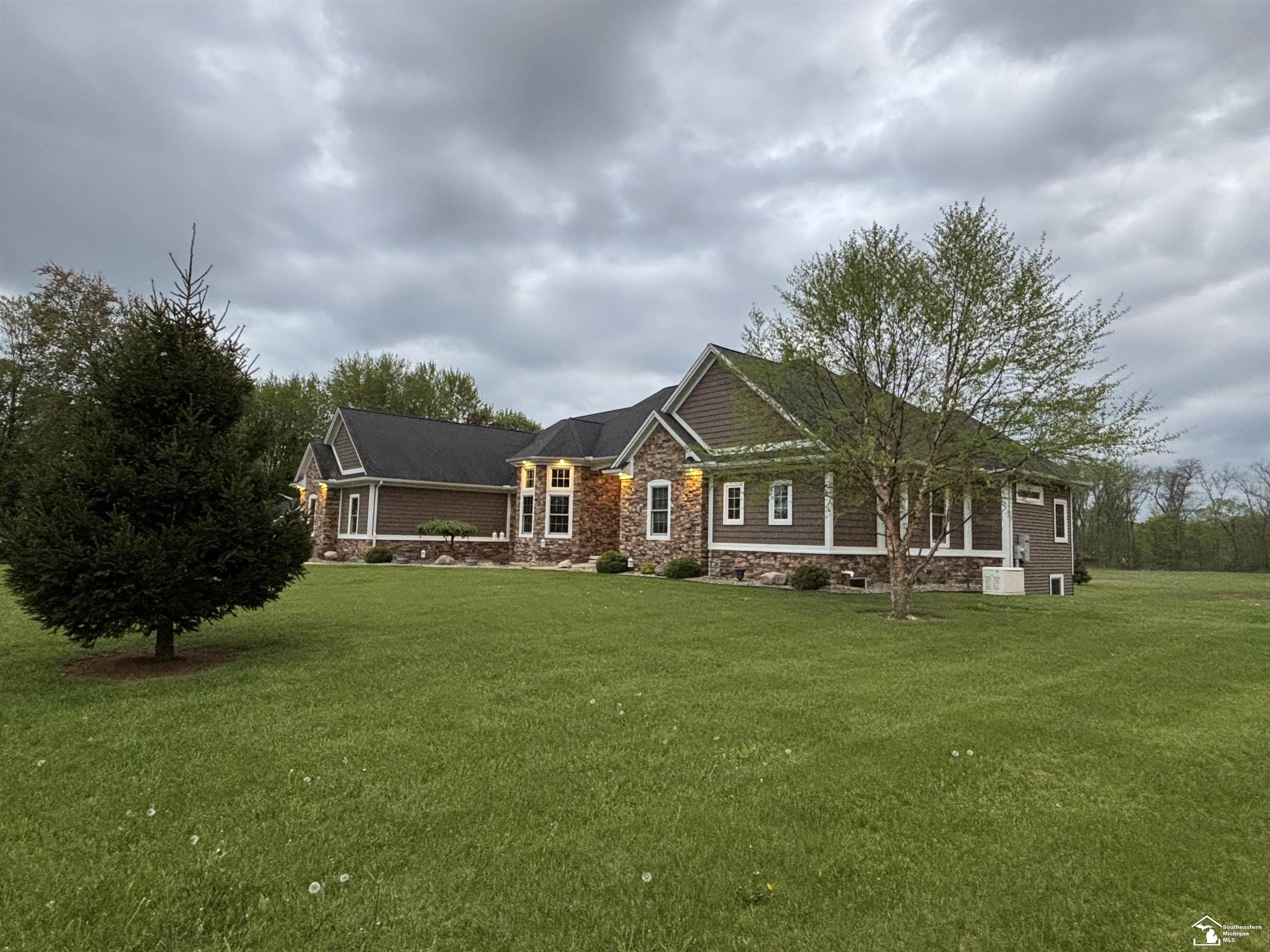 La Salle, Michigan 48145, United States, 4 Bedrooms Bedrooms, ,4 BathroomsBathrooms,Residential,Active,124624