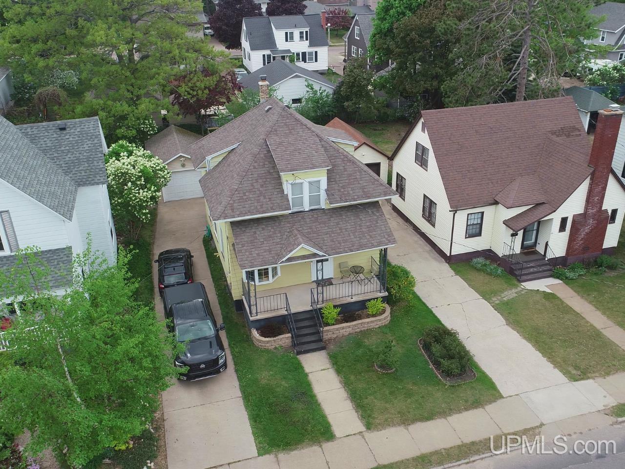 1019 Pine Street