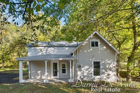 108 Hudson Street Allegan MI 49010