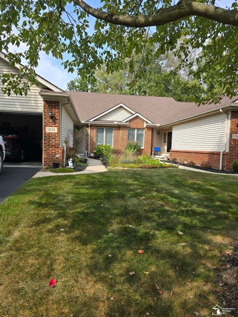1670 Spruce Court 1 Temperance MI 48182