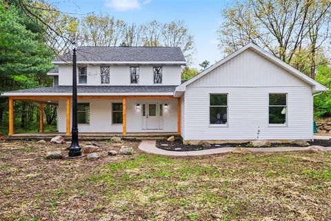 Photo of 123 Old Lantern Trail, Battle Creek, MI 49017 (MLS # 70532597)