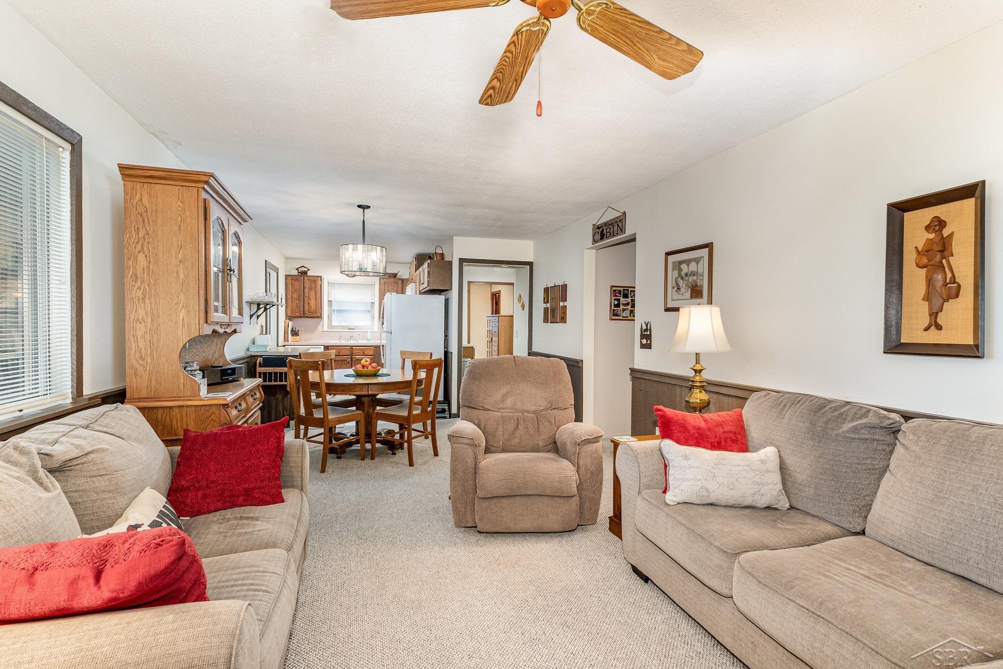 Roscommon, Michigan 48653, United States, 3 Bedrooms Bedrooms, ,2 BathroomsBathrooms,Residential,Pending,195480