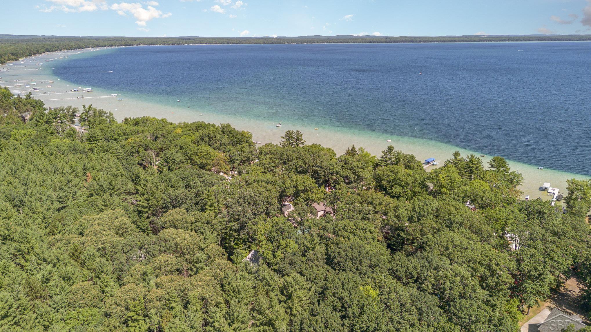 Roscommon, Michigan 48653, United States, 3 Bedrooms Bedrooms, ,2 BathroomsBathrooms,Residential,Pending,195480