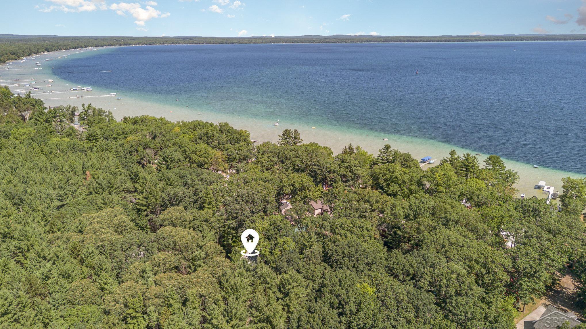 Roscommon, Michigan 48653, United States, 3 Bedrooms Bedrooms, ,2 BathroomsBathrooms,Residential,Pending,195480