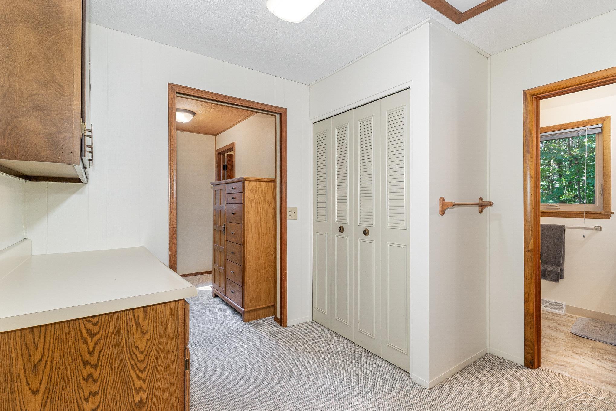 Roscommon, Michigan 48653, United States, 3 Bedrooms Bedrooms, ,2 BathroomsBathrooms,Residential,Pending,195480