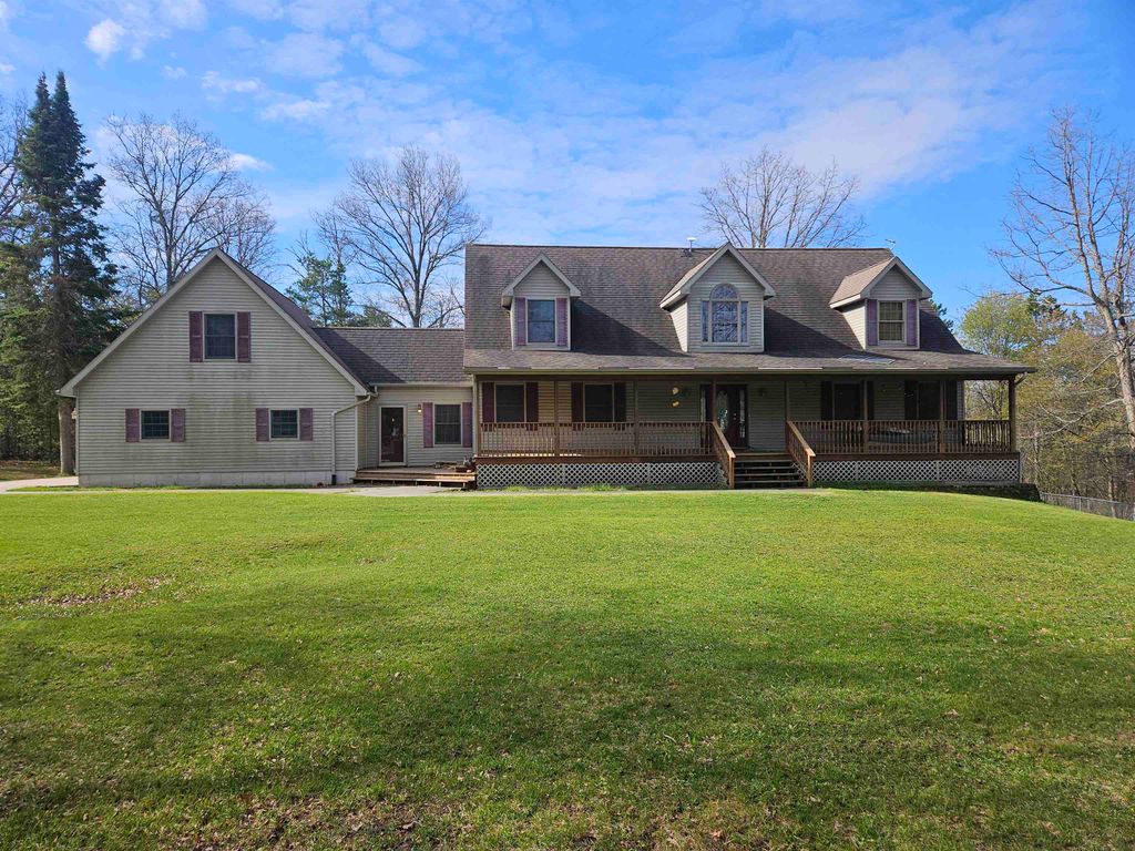 Photo of 335 Pine Street, Harrison, MI 48625 (MLS # 50207790)