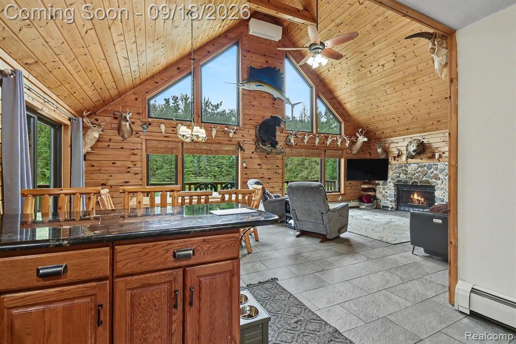 Properties Available 4 - 4 196 Ray Road