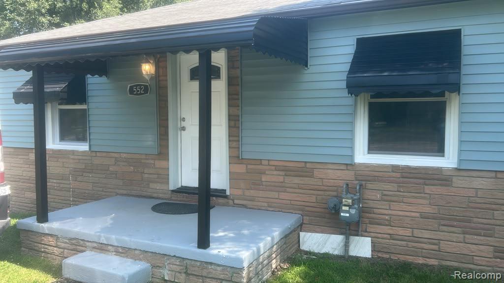 552 N Harris Road