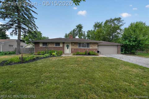 Photo of 3476 Levee Street, Waterford, MI 48329 (MLS # 61020911)