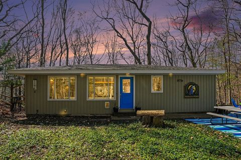 Photo of 2424 Cardinal Lane, Holland, MI 49424 (MLS # 70527640)