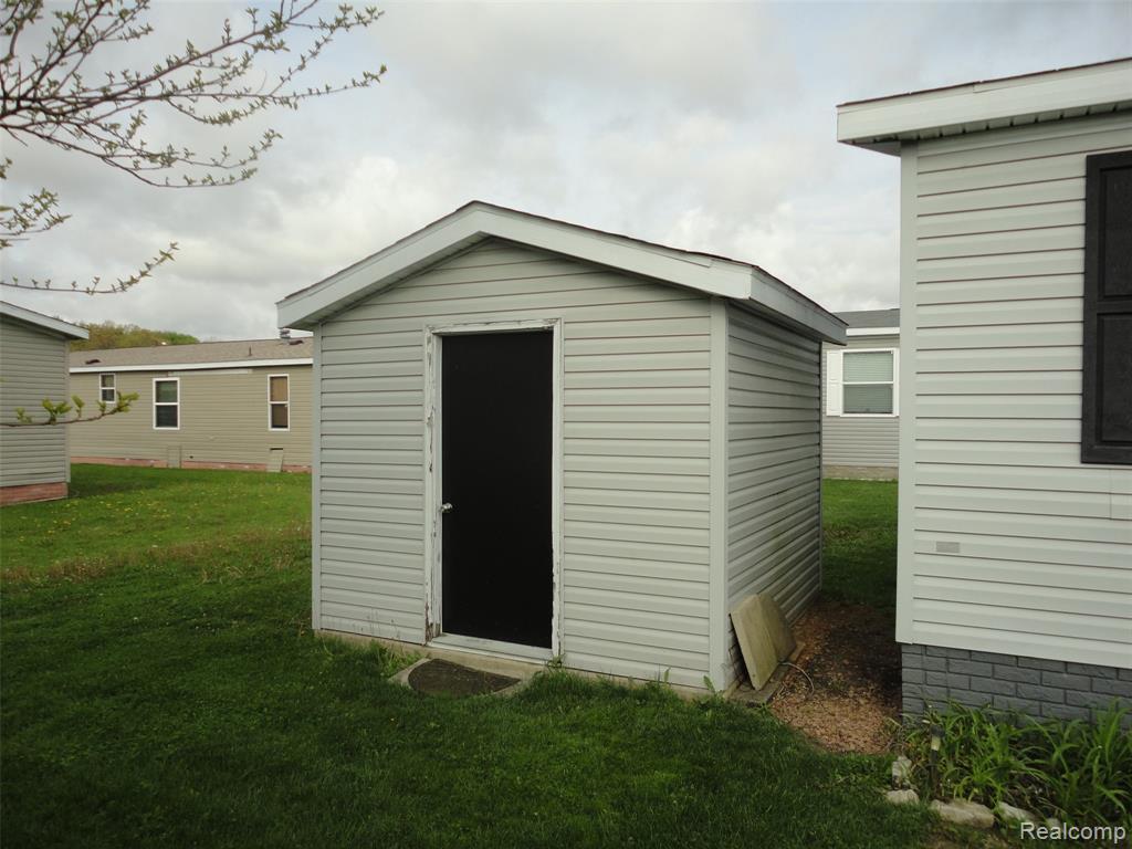 3913 Benjamin Way